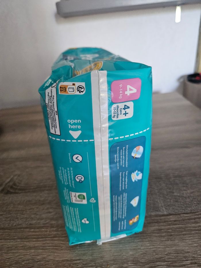 Couche pampers baby dry - photo numéro 2