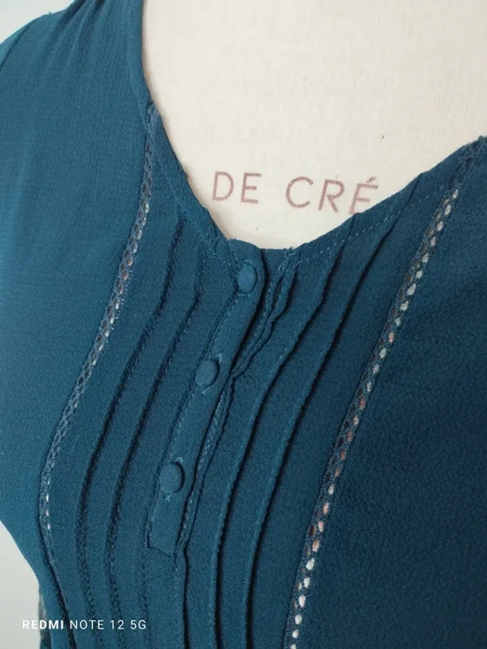 Magnifique blouse Naf Naf taille XS - photo numéro 2