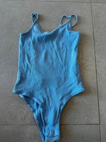 Bodies kiabi bleu taille XS, très bon état