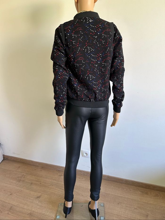 Veste noire et imprimée Kaporal taille XS excellent état - photo numéro 7