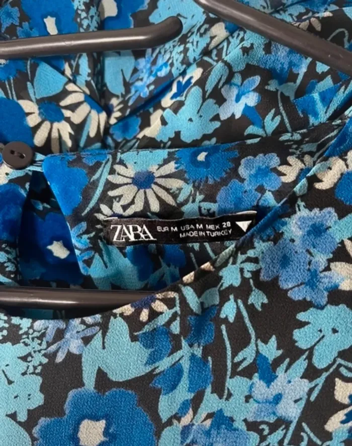 Robe fleurie bleue Zara - photo numéro 3