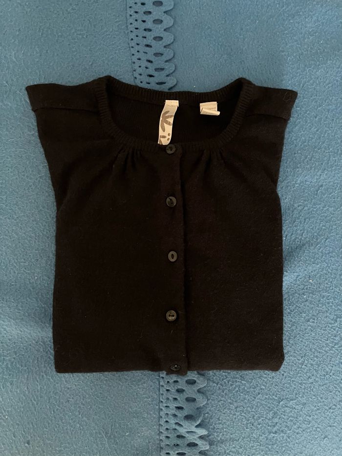 Gilet noir Okaïdi 8/10 ans (1€50) - photo numéro 7