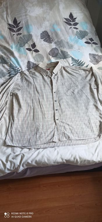Chemise a carreaux 3 XL