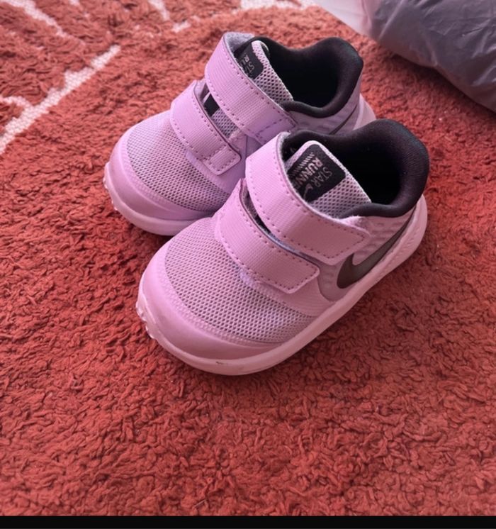 Basket taille 18,5 violette