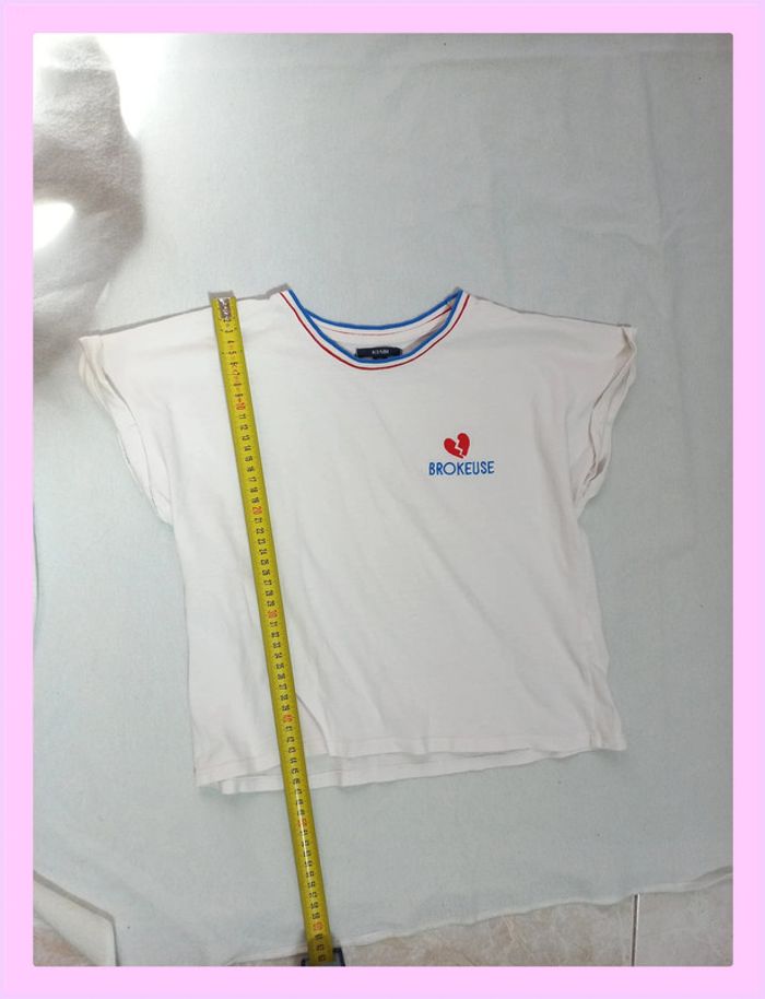 T-shirt Kiabi avec col tricolore XS-14 ans (152-158 cm) - photo numéro 6