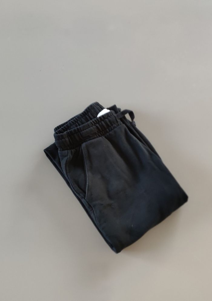 Legging marque Mango taille 6 ans noir fille, très bon état - photo numéro 3