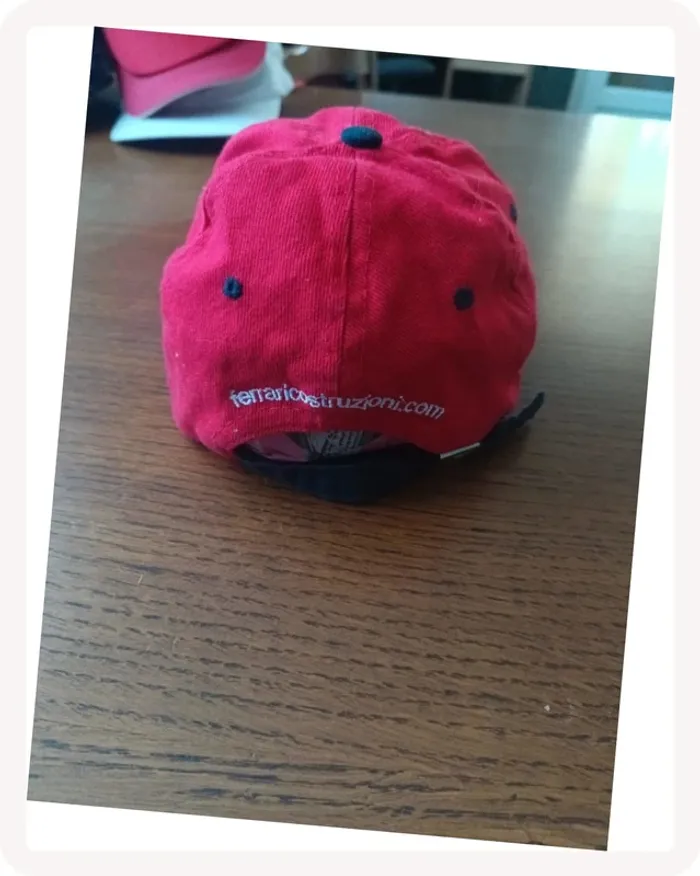 Casquette Ferrari vintage - photo numéro 2