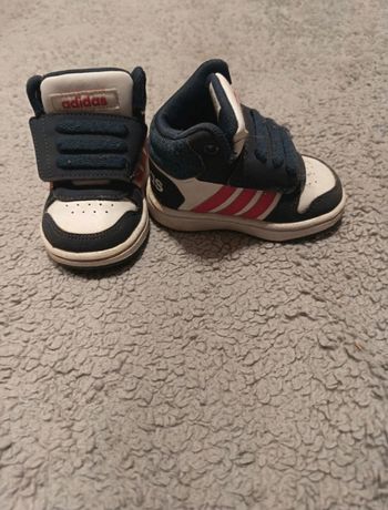 Chaussure adidas 18 