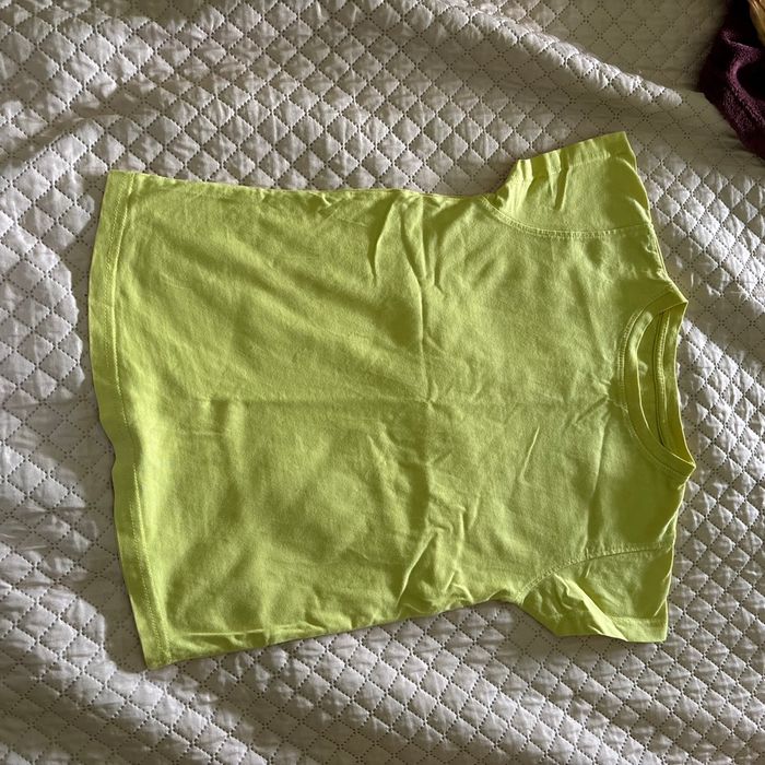 tee shirt jaune
