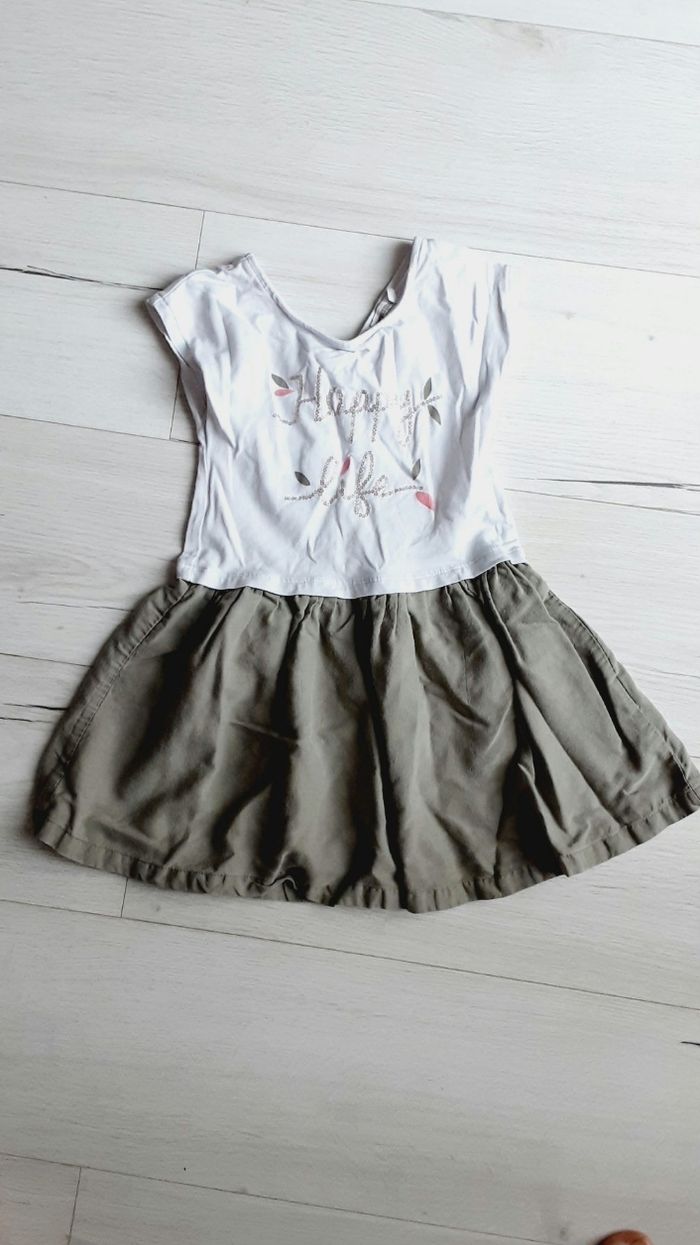 Vêtement fille robe kaki et blanche manches courtes Orchestra 4 ans