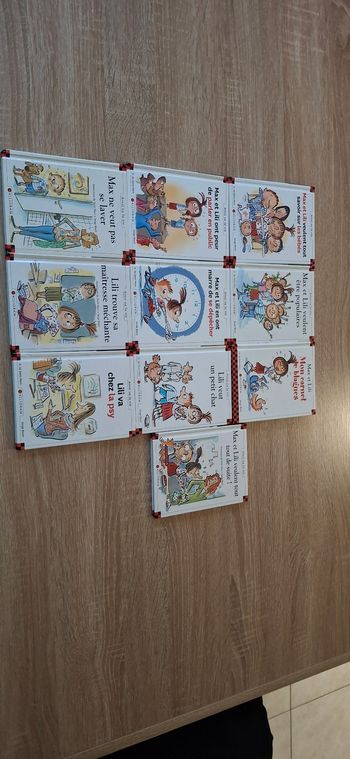Lot 10 livres Max et Lili – Éditions Calligram – Très bon état 📚
