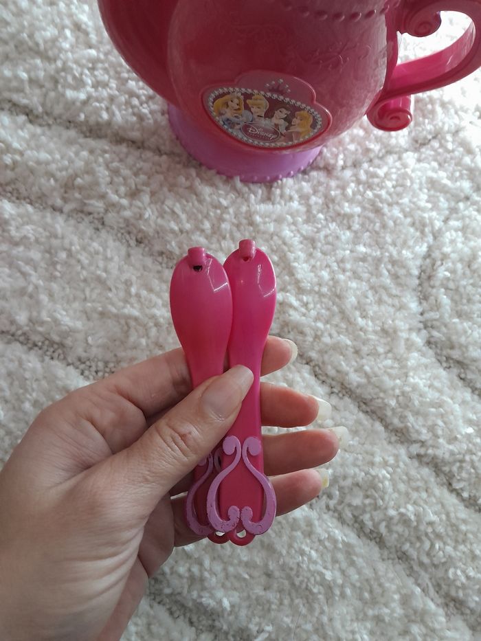 Dînette 🎶  quand  on ouvre le couvercle+ effet son du thé qui coule) + tasse eau et paillettes - photo numéro 5