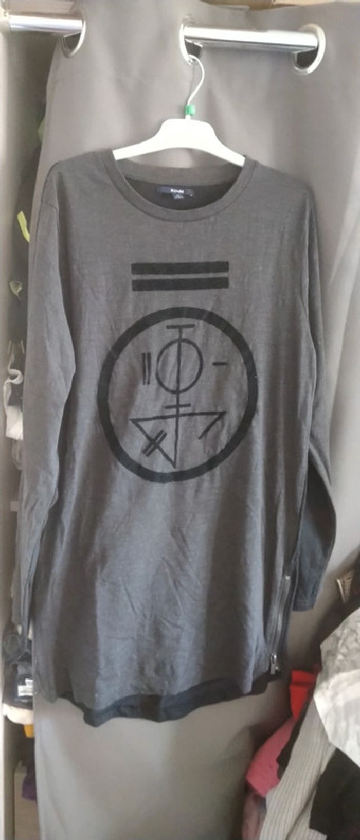 Tee très long flocage velours gris et noir neuf garçon 14 ans kiabi