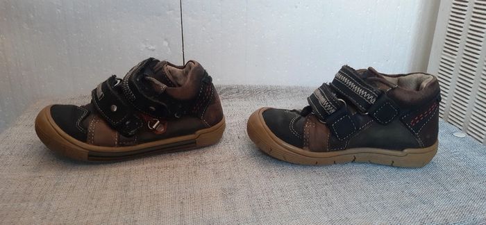 Chaussures T 23 - photo numéro 4