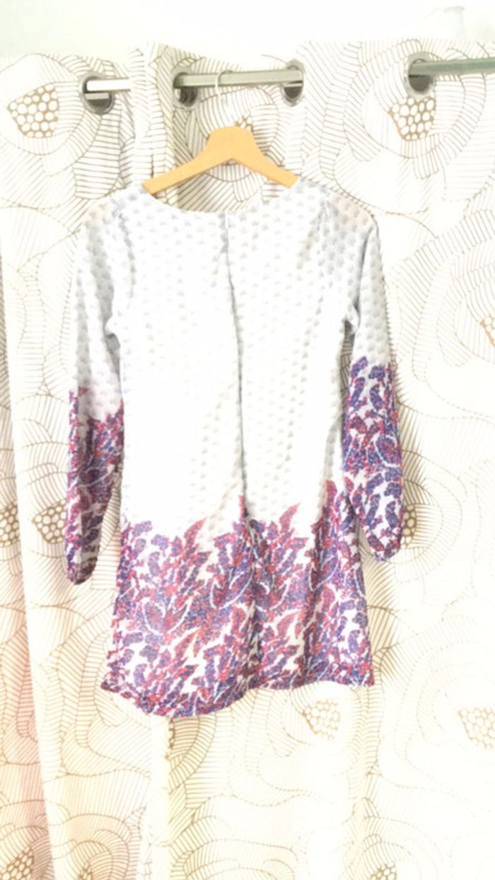Magnifique robe yumi neuve - photo numéro 3
