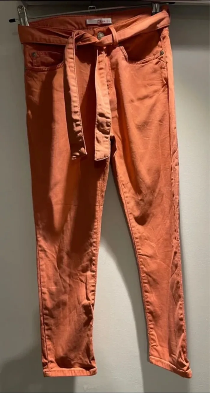 Pantacourt Camaïeu corail - Taille 34 - Très bon état - photo numéro 3