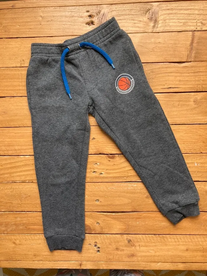 5 pantalons garçon - photo numéro 4