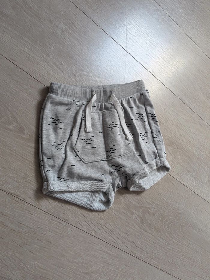 Short gris garçon 18 mois - photo numéro 3