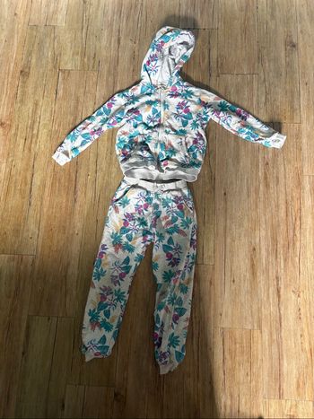 Lot survêtement / jogging 6 ans