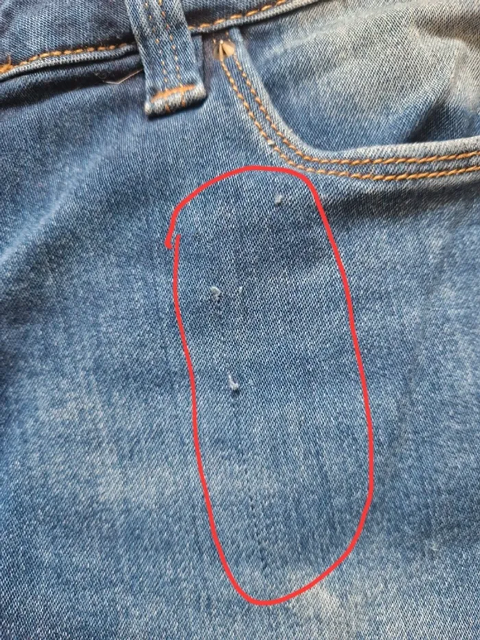 Jean 7/8 Guess taille FR 38 / US 28 - photo numéro 9
