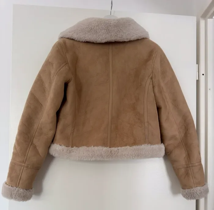 Manteau pull & bear - photo numéro 2