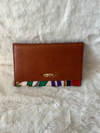 Portefeuille, porte monnaie  dimensions 17 cm x 10 cm