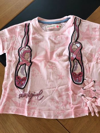 Tee-shirts rose avec étoiles