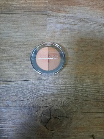 Bronzer - Highlighter _ Mannakadar Beauty