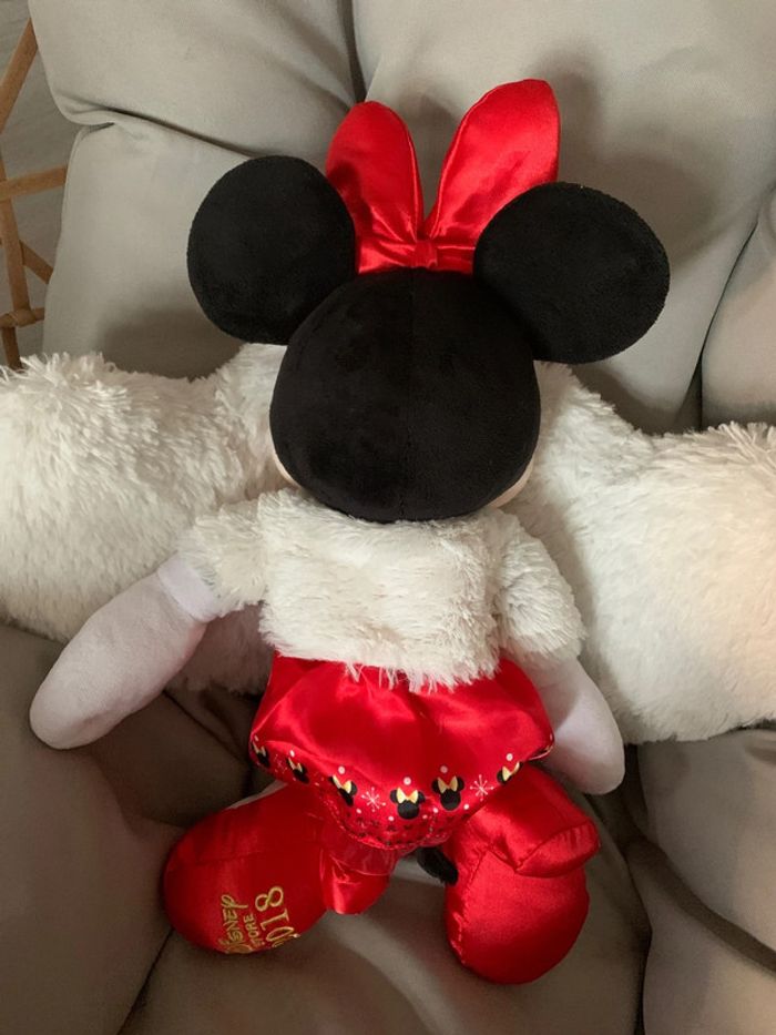 Peluche Minnie disneystore 2018 - photo numéro 5