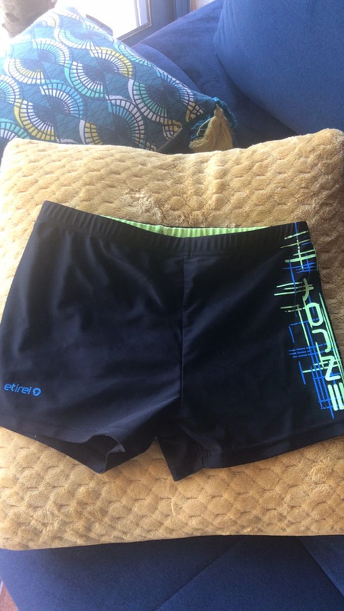 Etirel maillot de bain taille 10 ans