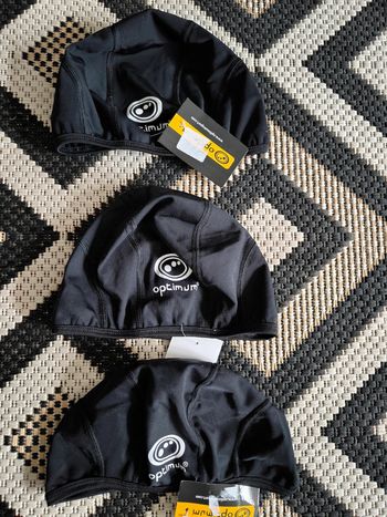 En lot ou à l'unité bonnet de bain optimum noir