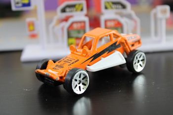 Hot wheels buggy miniature