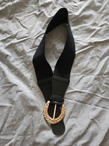Ceinture élastiquée boucle dorée torsadée