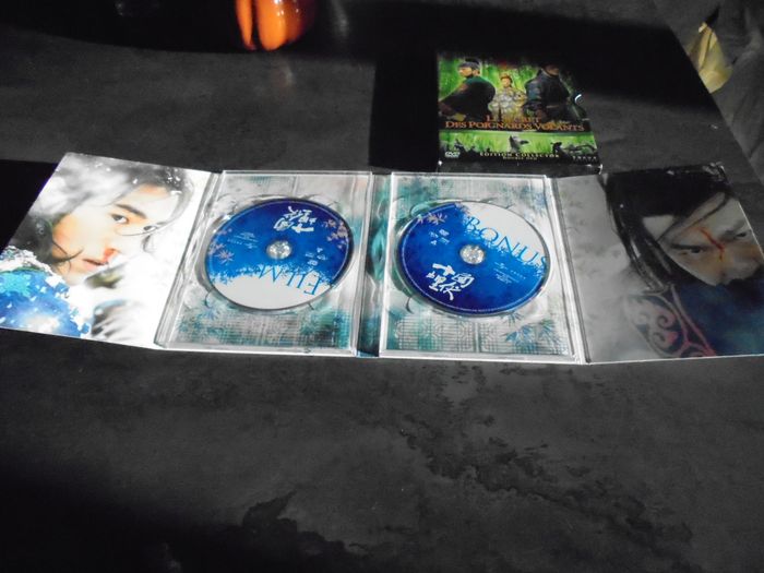 Edition collector double DVD " Le Secret Des Poignards Volants" - photo numéro 3