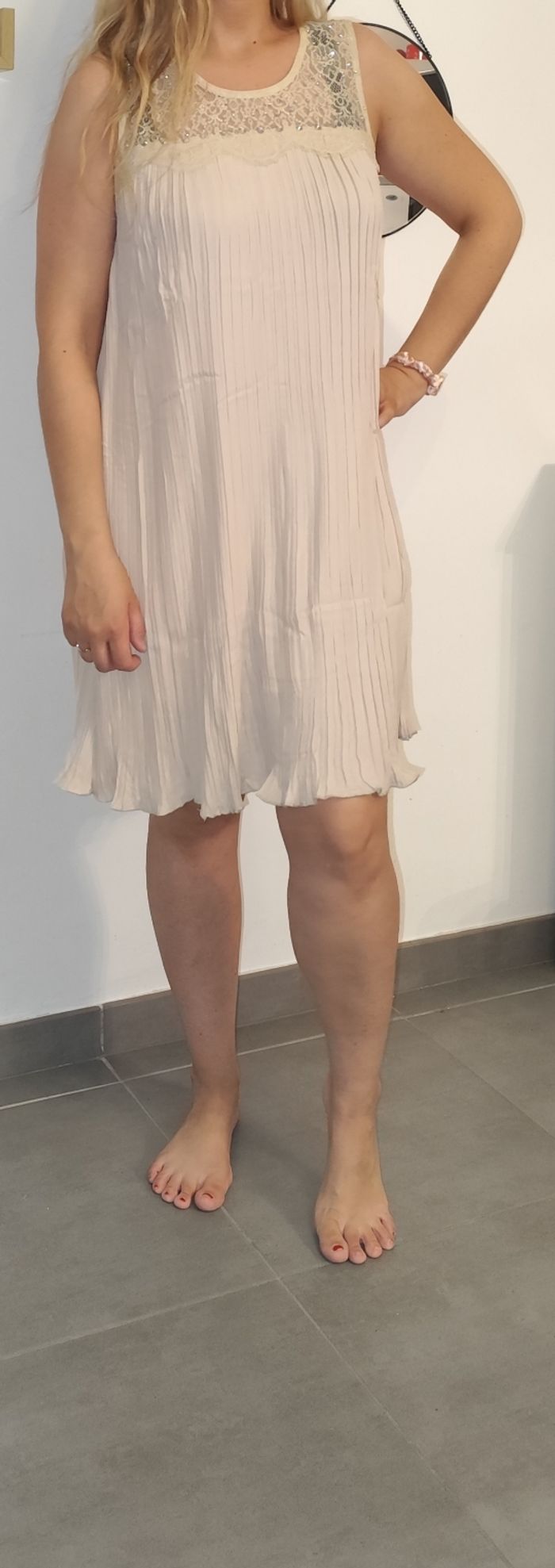 Robe strass dentelle