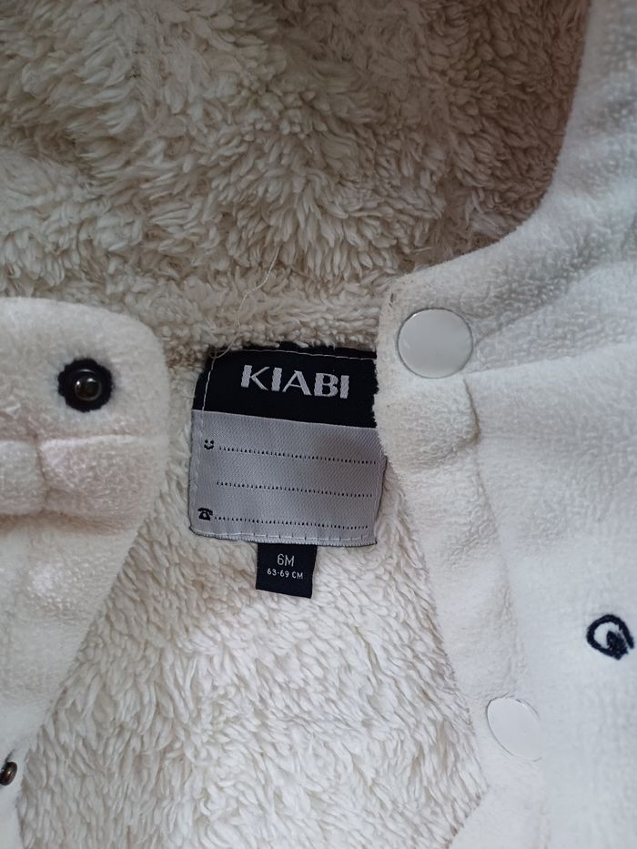 2 combinaisons hiver 6 mois - photo numéro 2