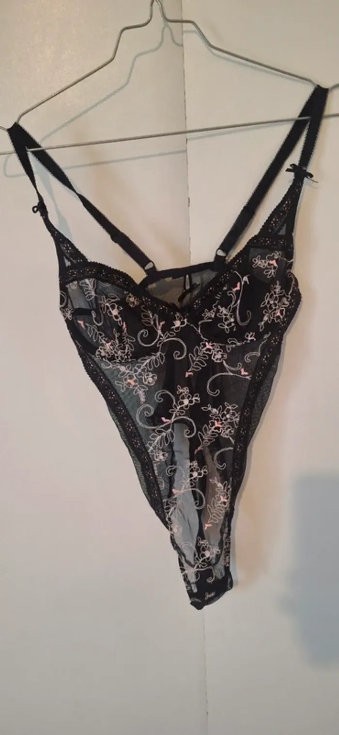 Lingerie femme influx
