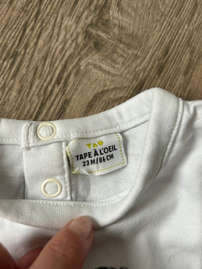 Lot tee shirt et short en 2 ans - photo numéro 3