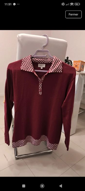 Pull bordeaux à col