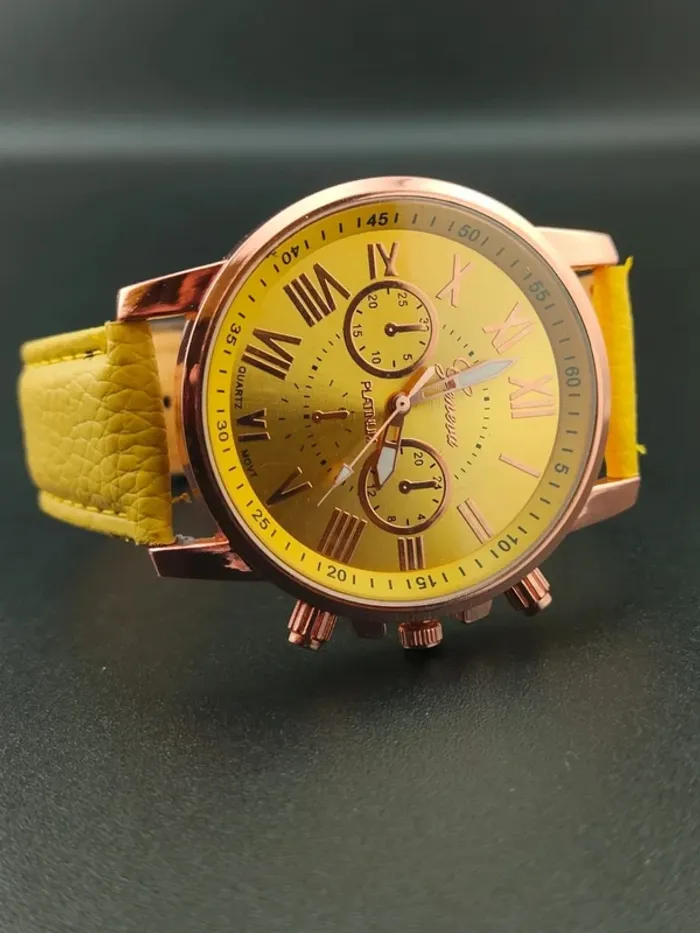 Montre femme jaune, style classique vintage - photo numéro 2