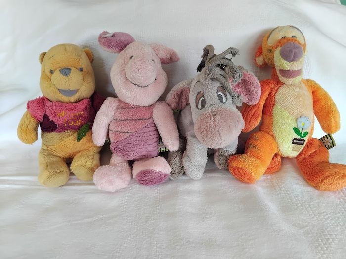 Lot de 4 peluches Winnie l'Ourson et ses amis - photo numéro 2