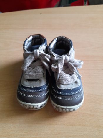 Chaussures de marche 20