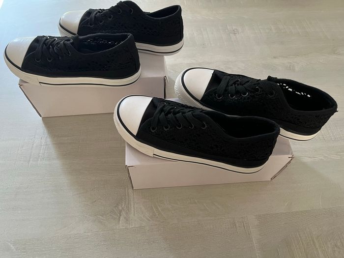 Lots 2 paires chaussures à dentelle fille - photo numéro 3