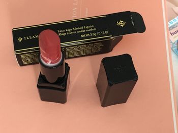 Illamasqua rouge à lèvres couleur marbrée neuf