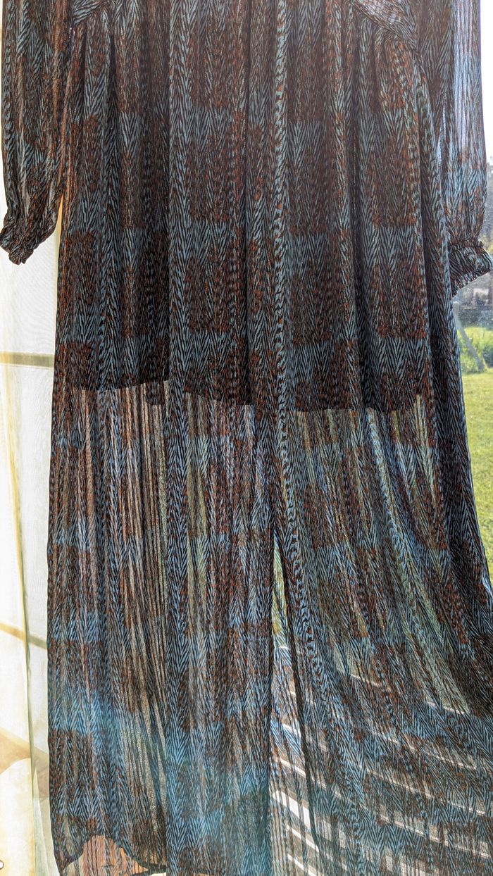 Robe mi-longue, à manches 3/4. - photo numéro 5