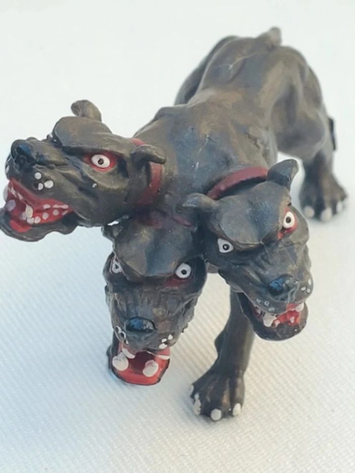 Figurines Plastoy Cerbere avec chevalier - photo numéro 11