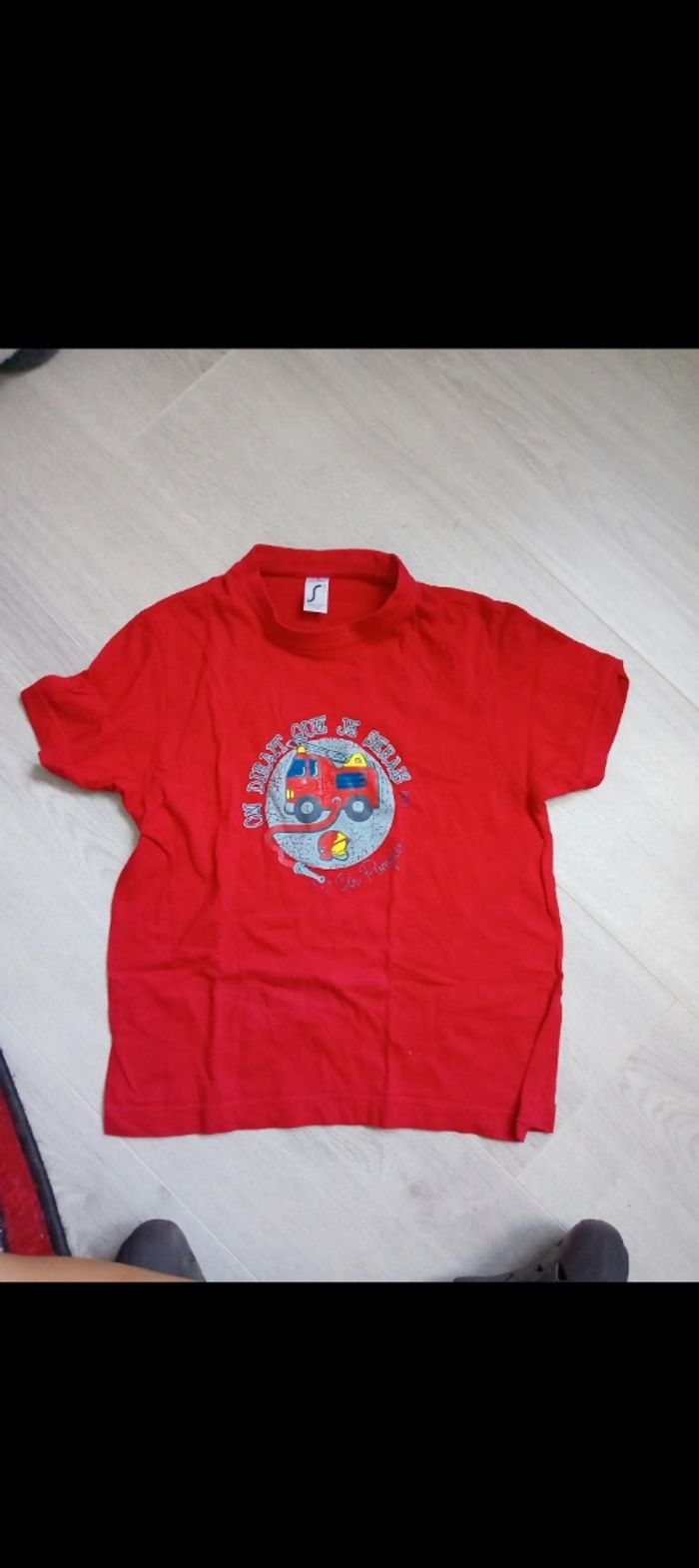 Tee shirt