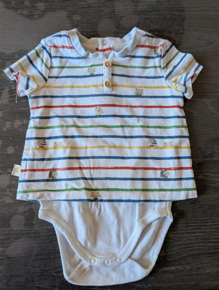 T-shirt manches courtes body intégré