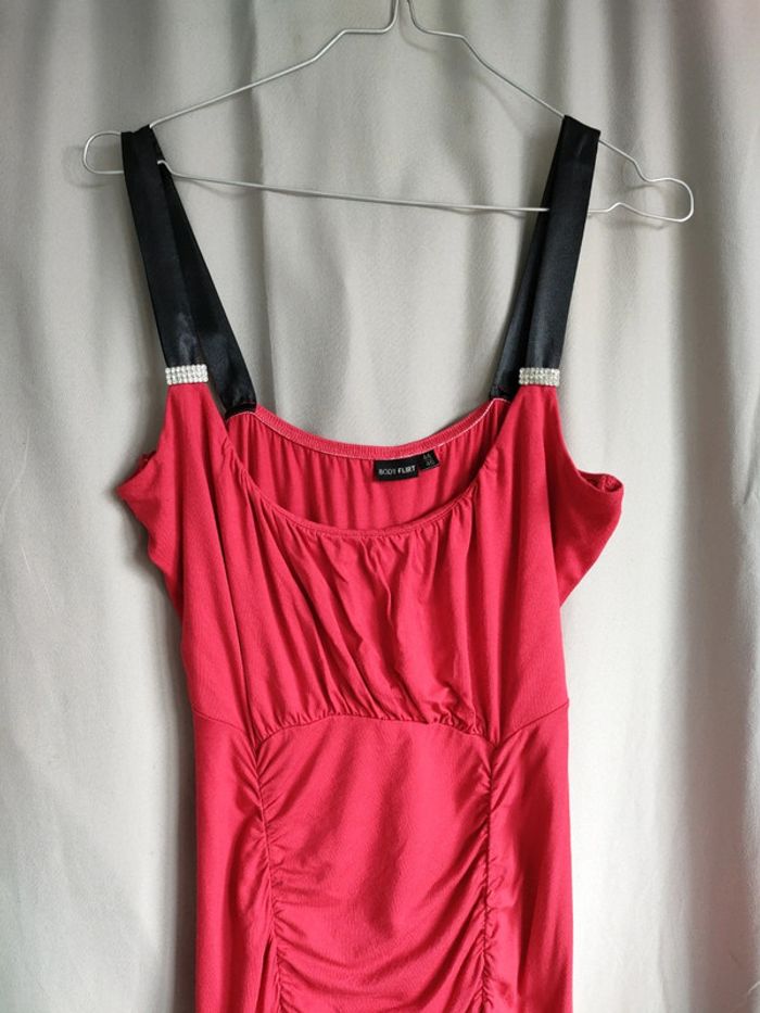 Robe à volants - photo numéro 2