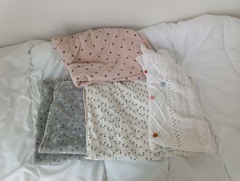 Lot de 4 couvertures bébé fille